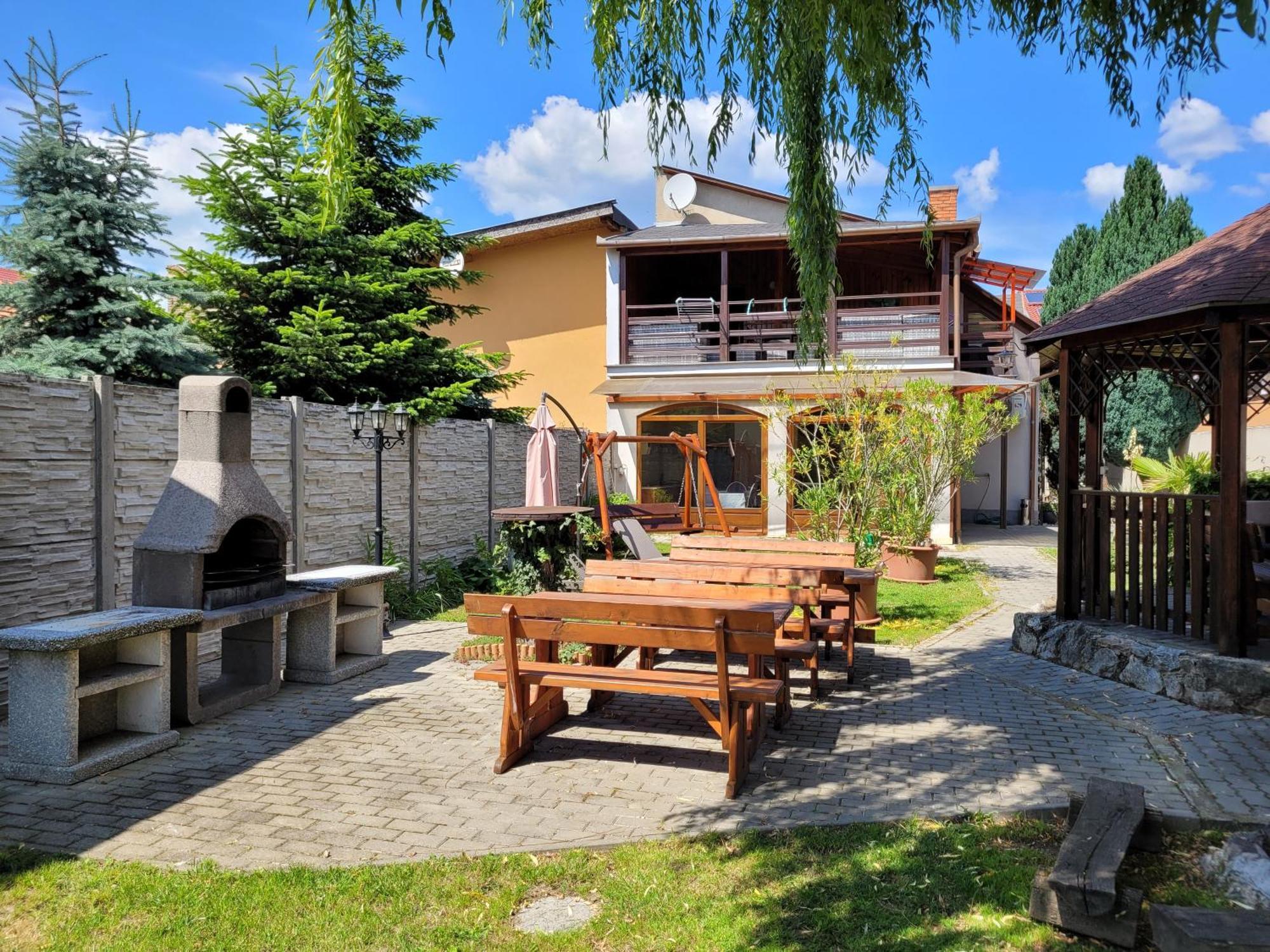 Penzion Korzo สตูโรโว ภายนอก รูปภาพ